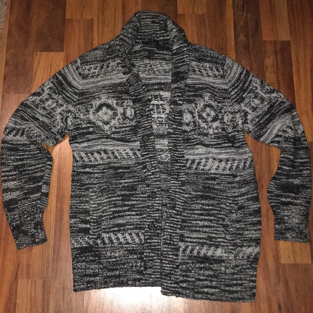 Black and gray sweater
